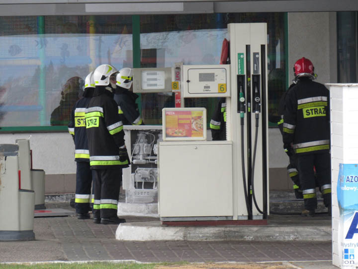 Wyciek gazu na stacji w Ustroniu