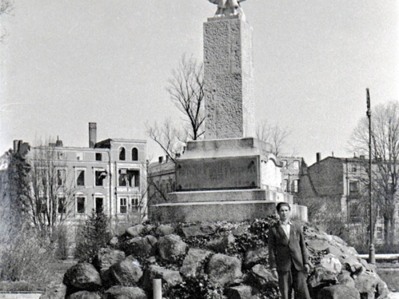 75 lat pomnika poległych w walkach o Kołobrzeg