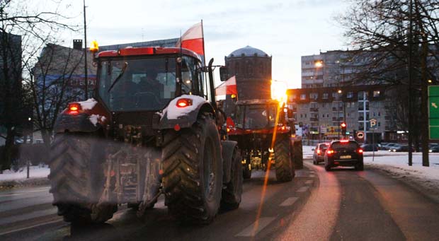 informacje kołobrzeg, ciągnik, traktor, protest, rolnicy