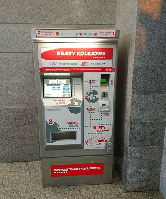 Automat biletowy na dworcu